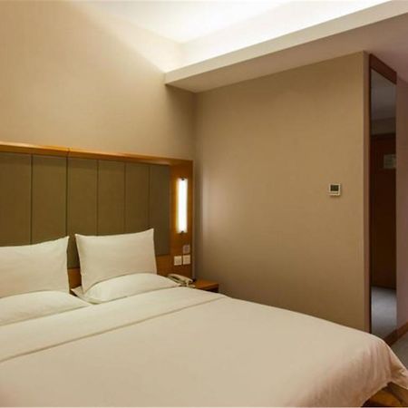 JI Hotel Xianggang Middle Road Qingdao Eksteriør bilde
